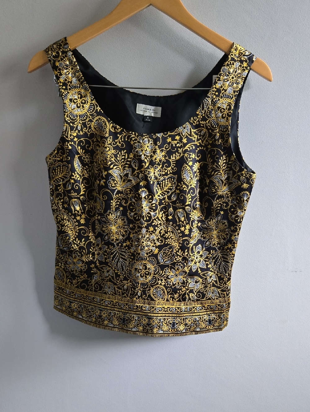 Black and Gold Floral Print 100% Silk Tahari Arthur S Levine Tank Top Size 8